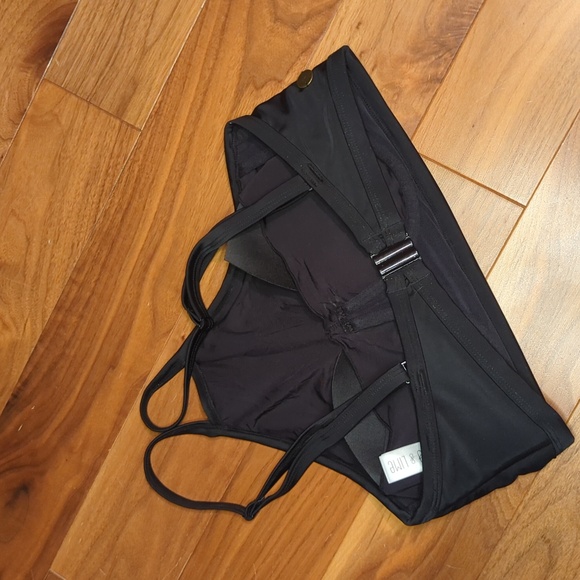 Lilly and Lime high neck top Like new condition (medium D/E) 34E - Picture 13 of 14